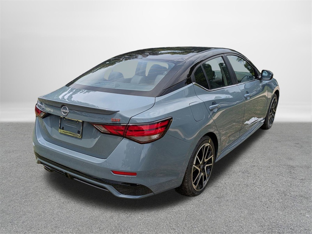 2025 Nissan Sentra SR photo 3