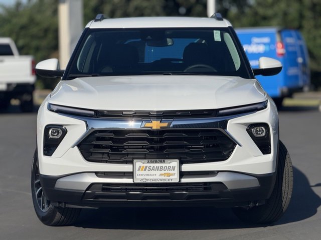 2026 Chevrolet Trailblazer LT photo 2