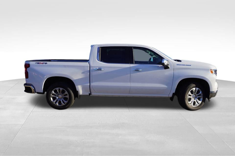 2025 Chevrolet Silverado 1500 LTZ photo 2