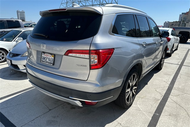 2019 Honda Pilot Touring photo 3