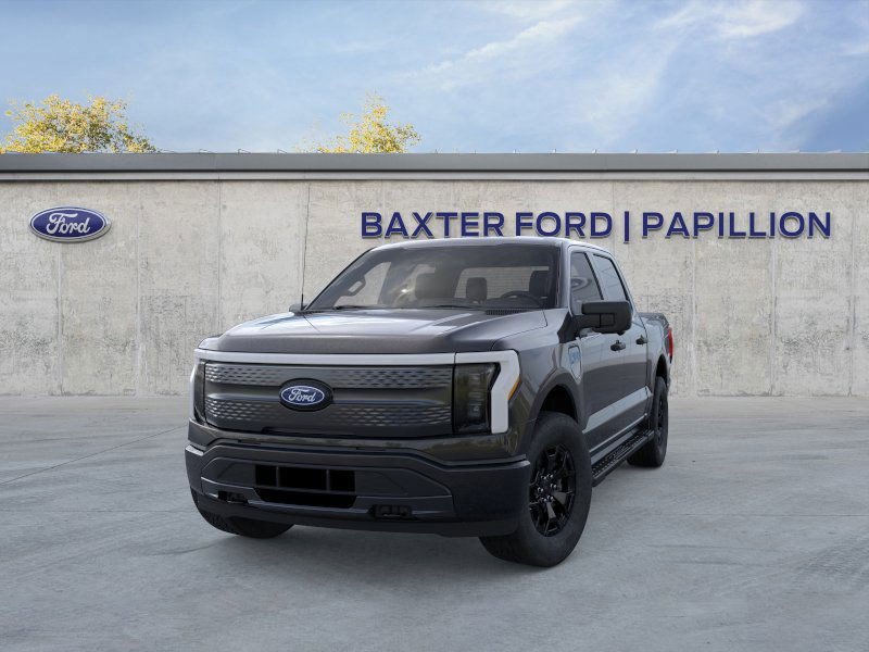 2025 Ford F-150 Lightning XLT photo 15