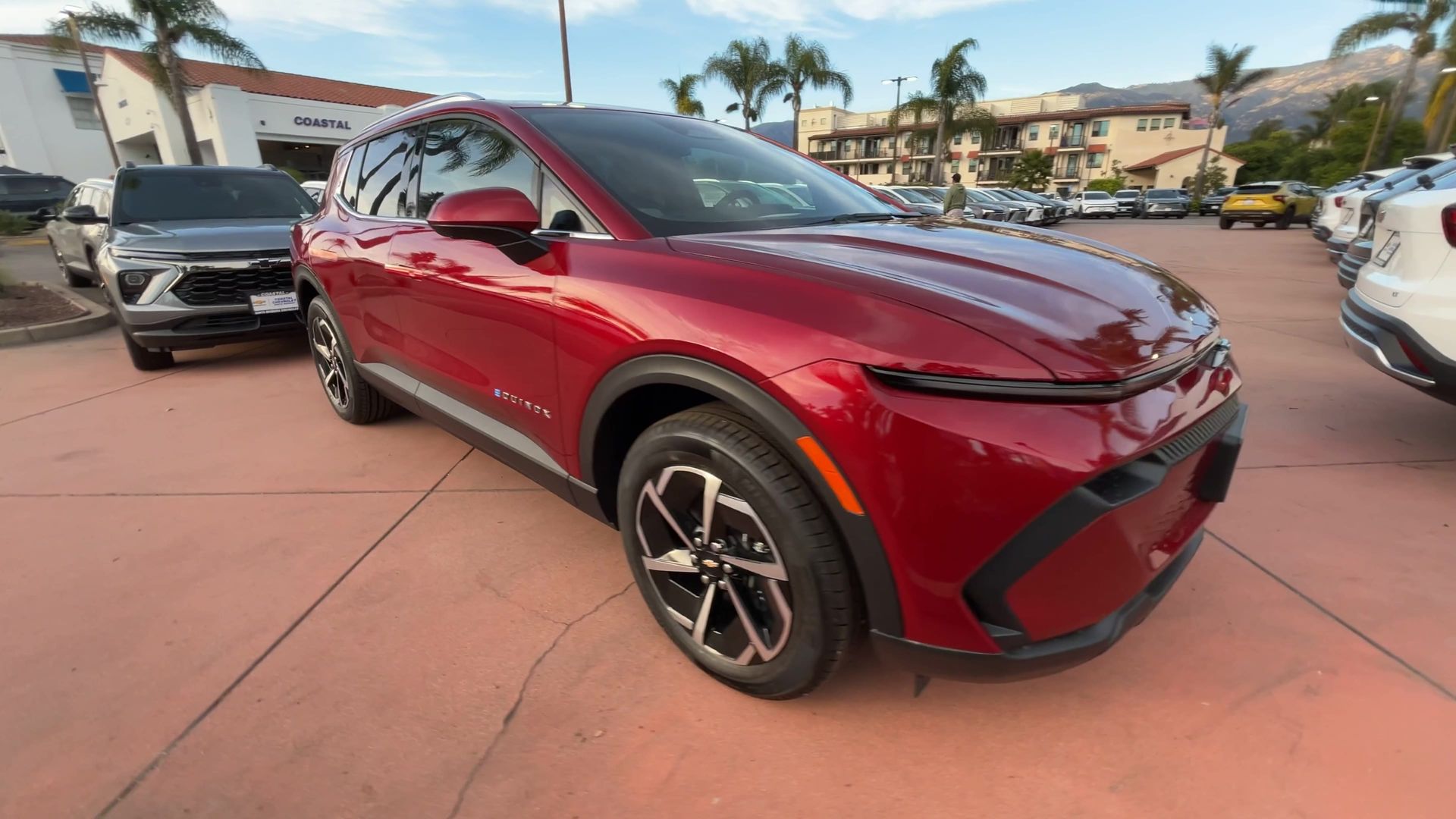 2026 Chevrolet Equinox EV 1LT photo 2