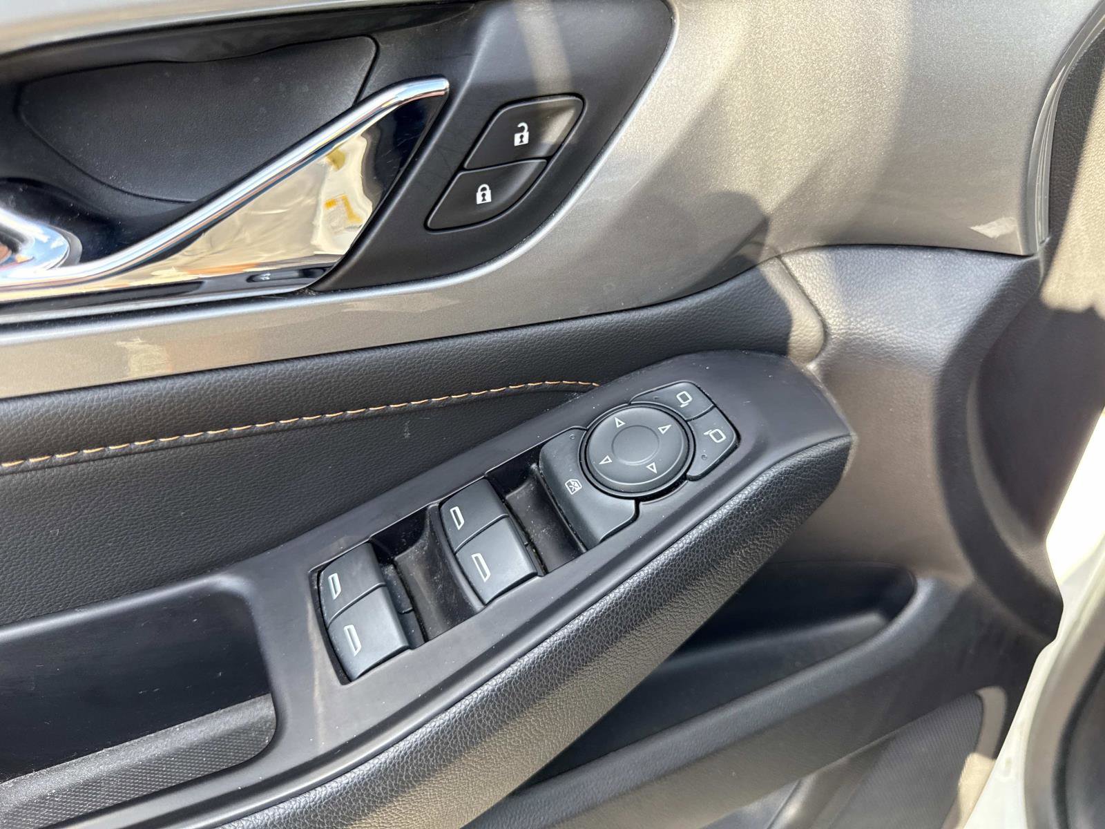 2020 Chevrolet Traverse LS photo 19