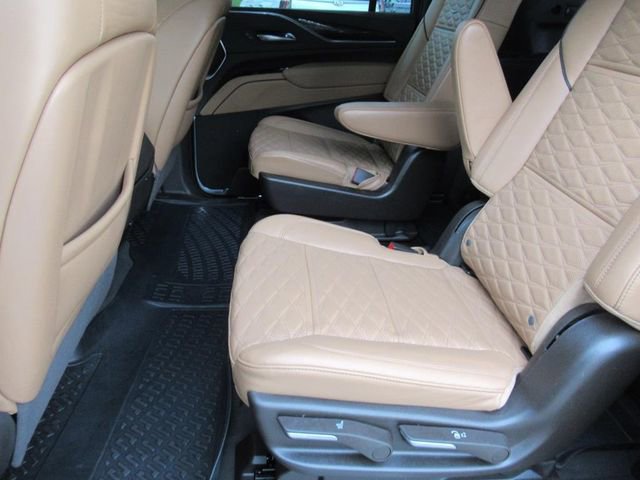 2023 Cadillac Escalade ESV Sport photo 27