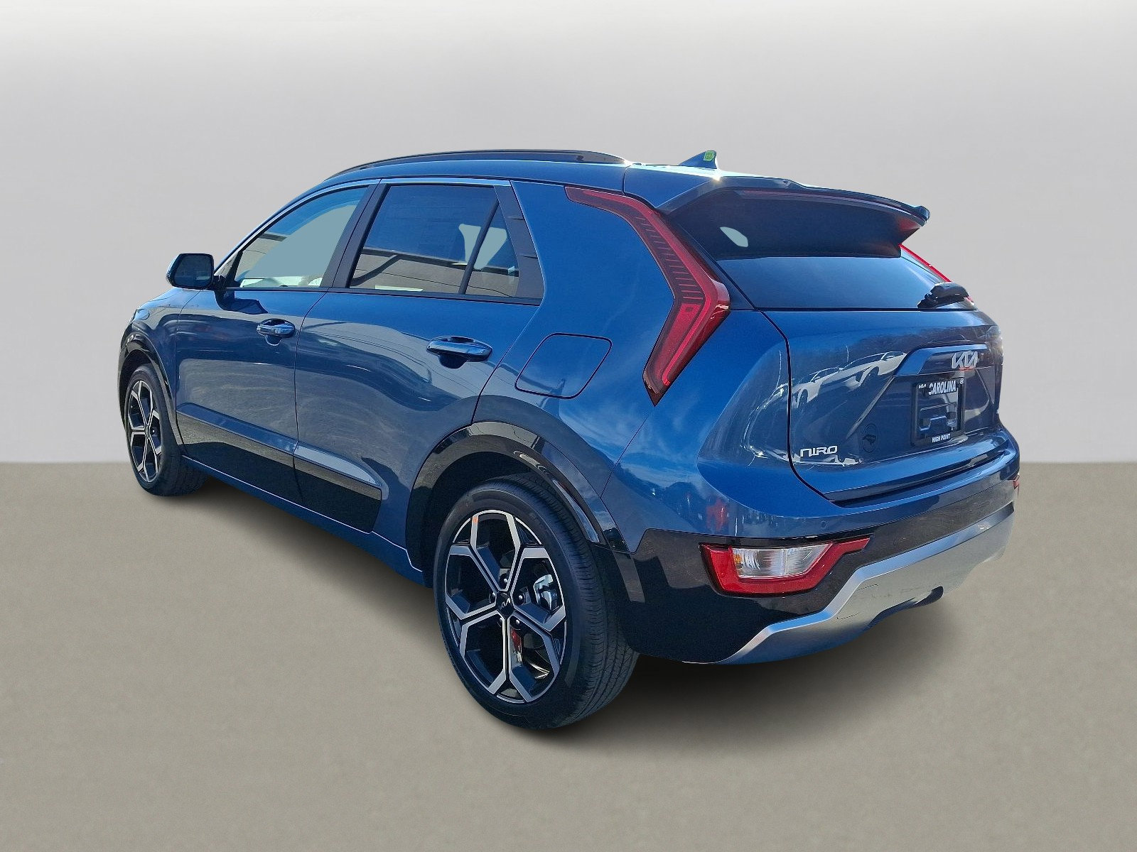2025 Kia Niro EX Touring photo 3