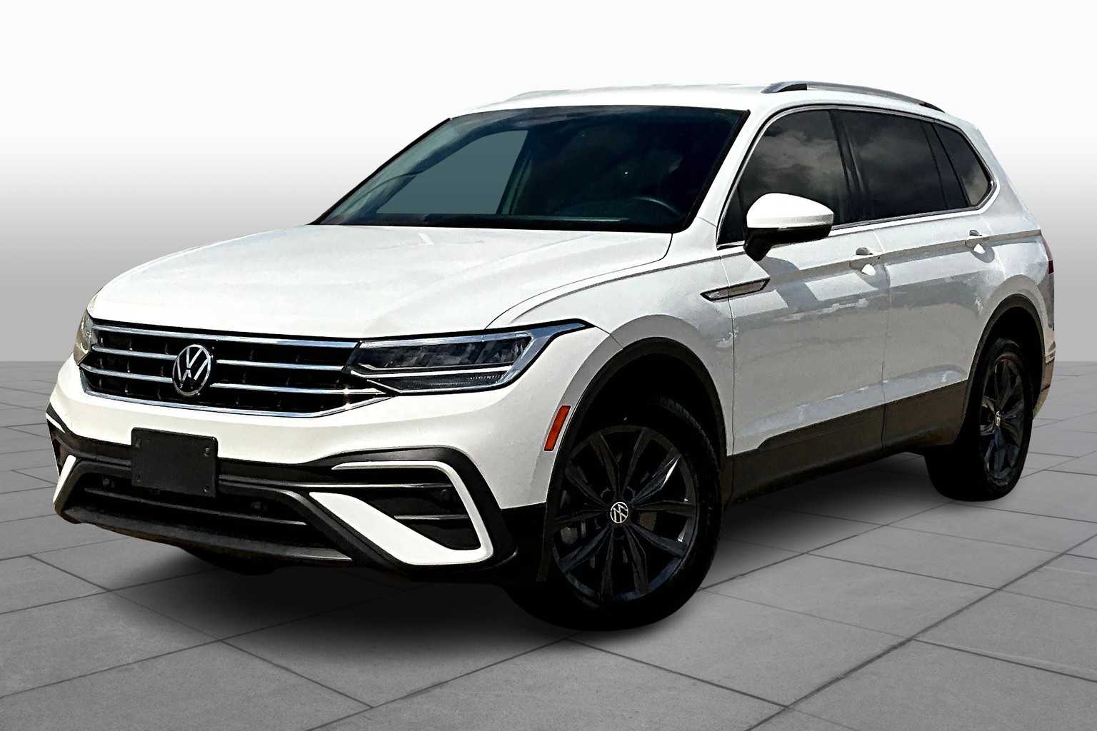 2022 Volkswagen Tiguan SE photo 2