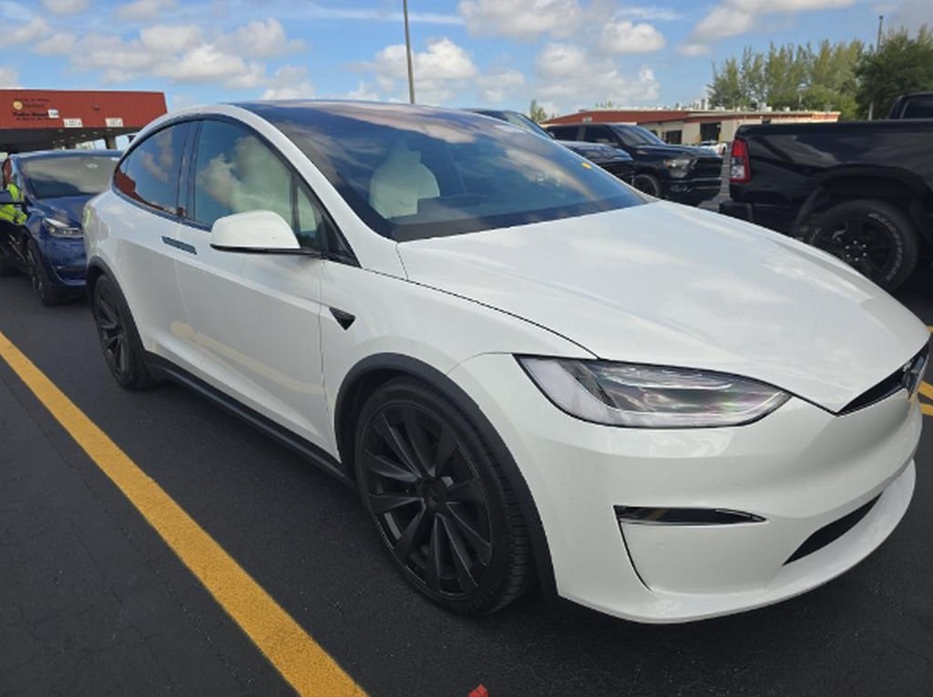 Used 2022 Tesla Model X Long Range with VIN 7SAXCDE54NF343696 for sale in Miami, FL