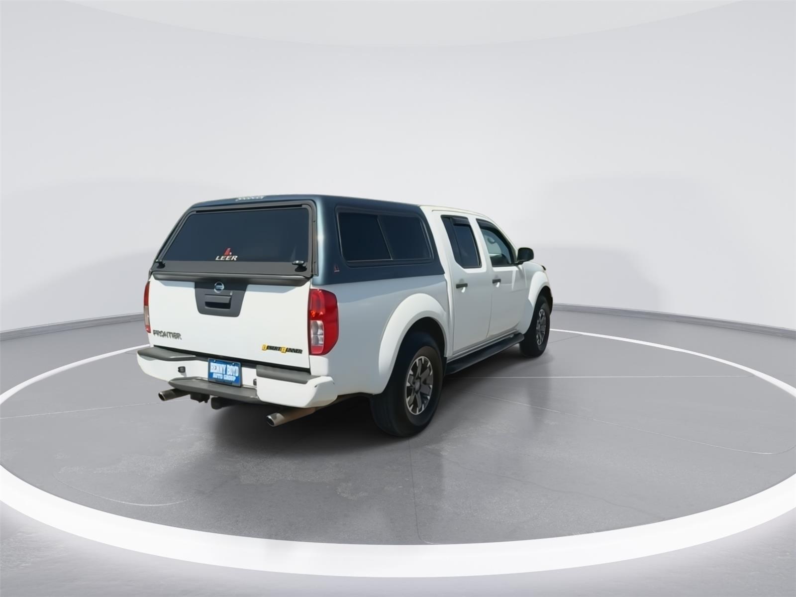 2018 Nissan Frontier Desert Runner photo 8