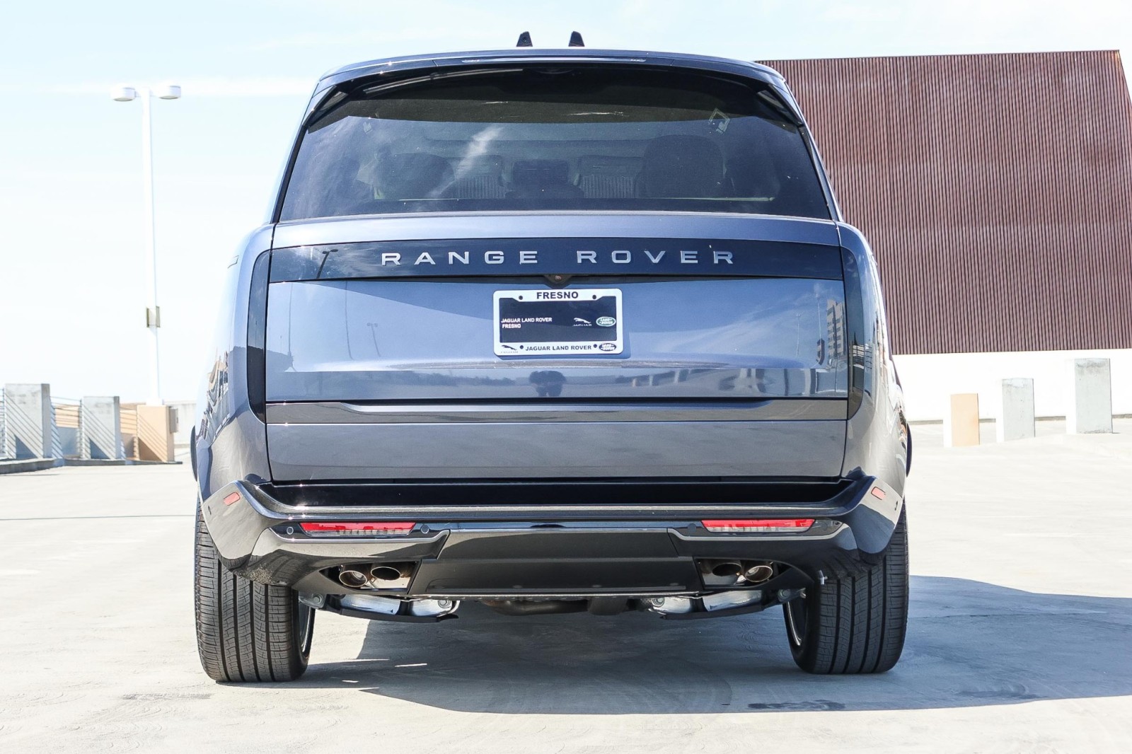2025 Land Rover Range Rover SE photo 5