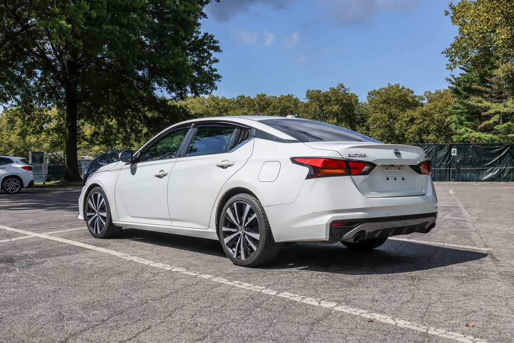 2020 Nissan Altima 2.5 SR photo 4