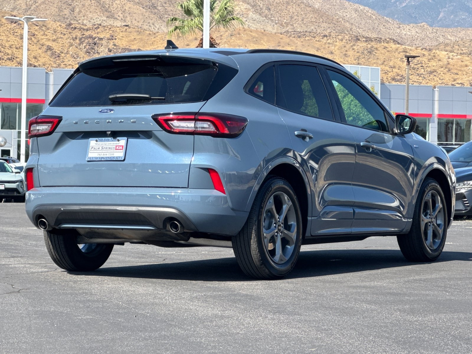 2024 Ford Escape ST-Line photo 3
