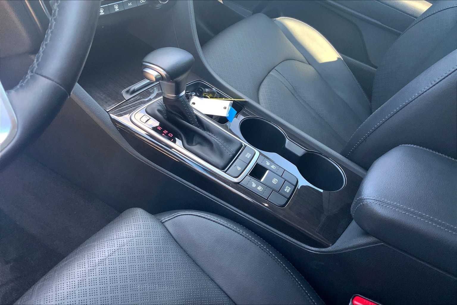 2020 Kia Optima EX Premium photo 14