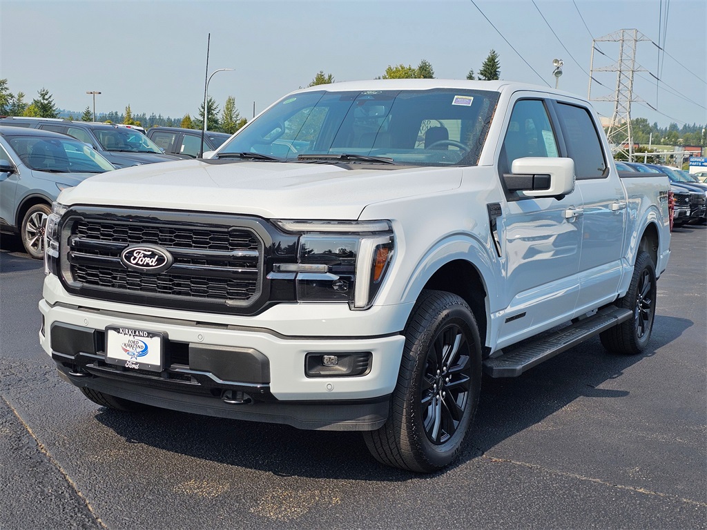 2025 Ford F-150 Lariat photo 3