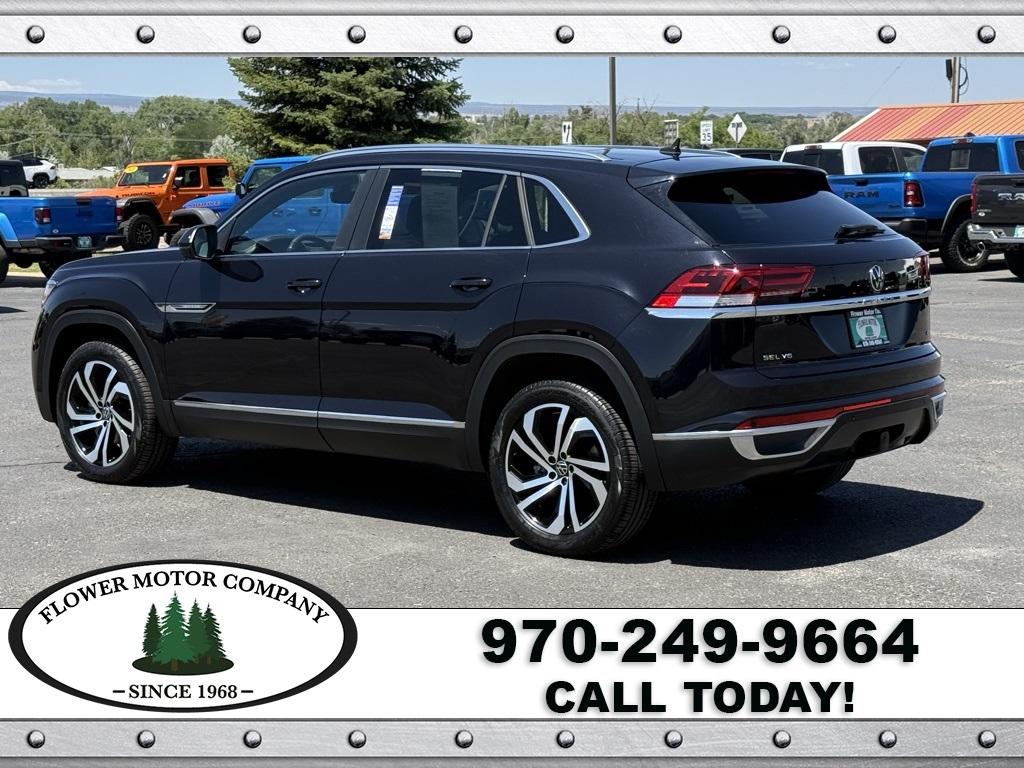 2023 Volkswagen Atlas Cross Sport V6 SEL photo 4