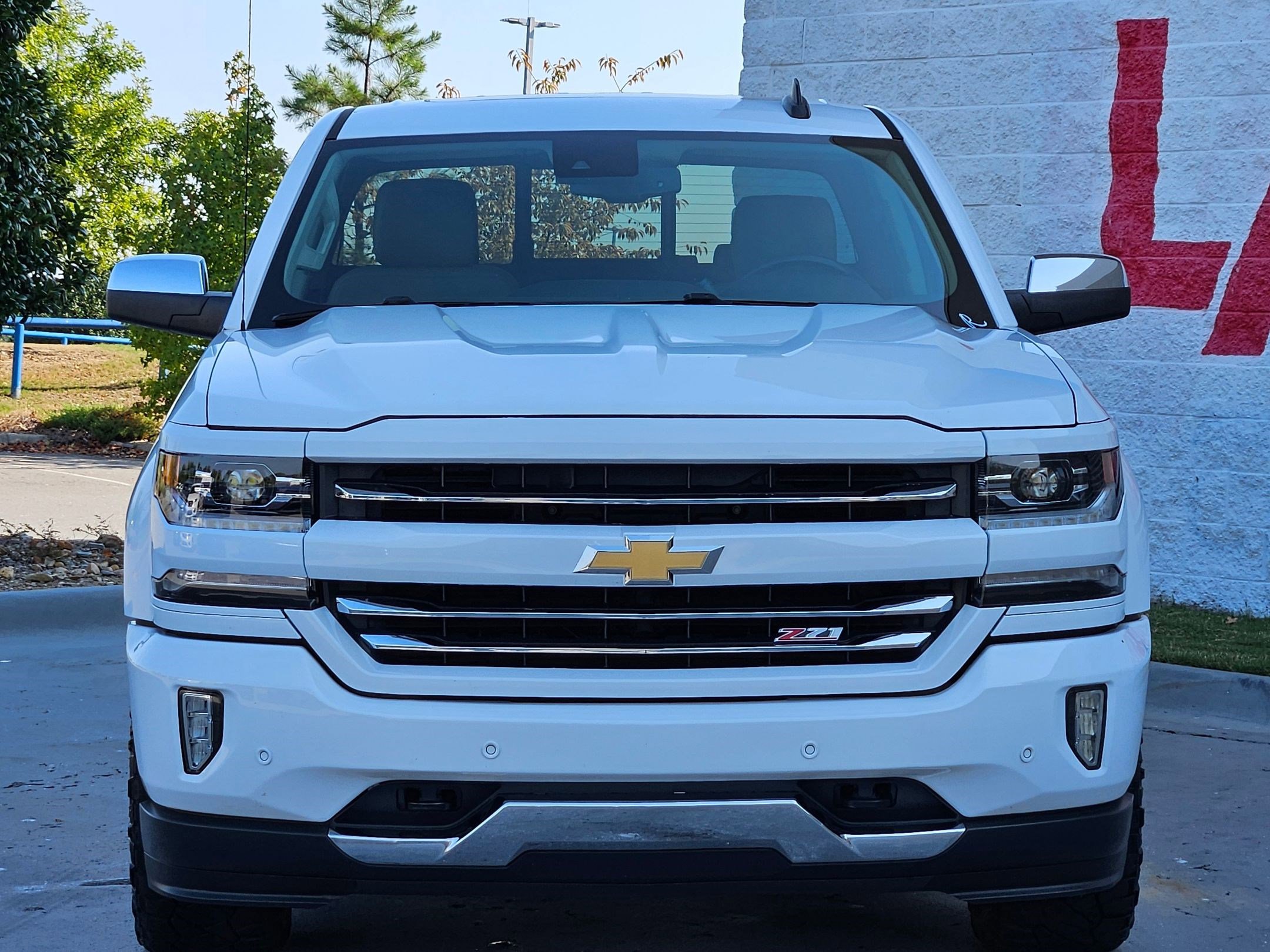Used 2018 Chevrolet Silverado 1500 LTZ Z71 with VIN 3GCUKSEJXJG145469 for sale in Little Rock