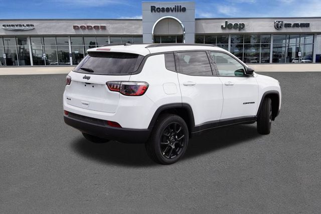 2025 Jeep Compass Latitude photo 3