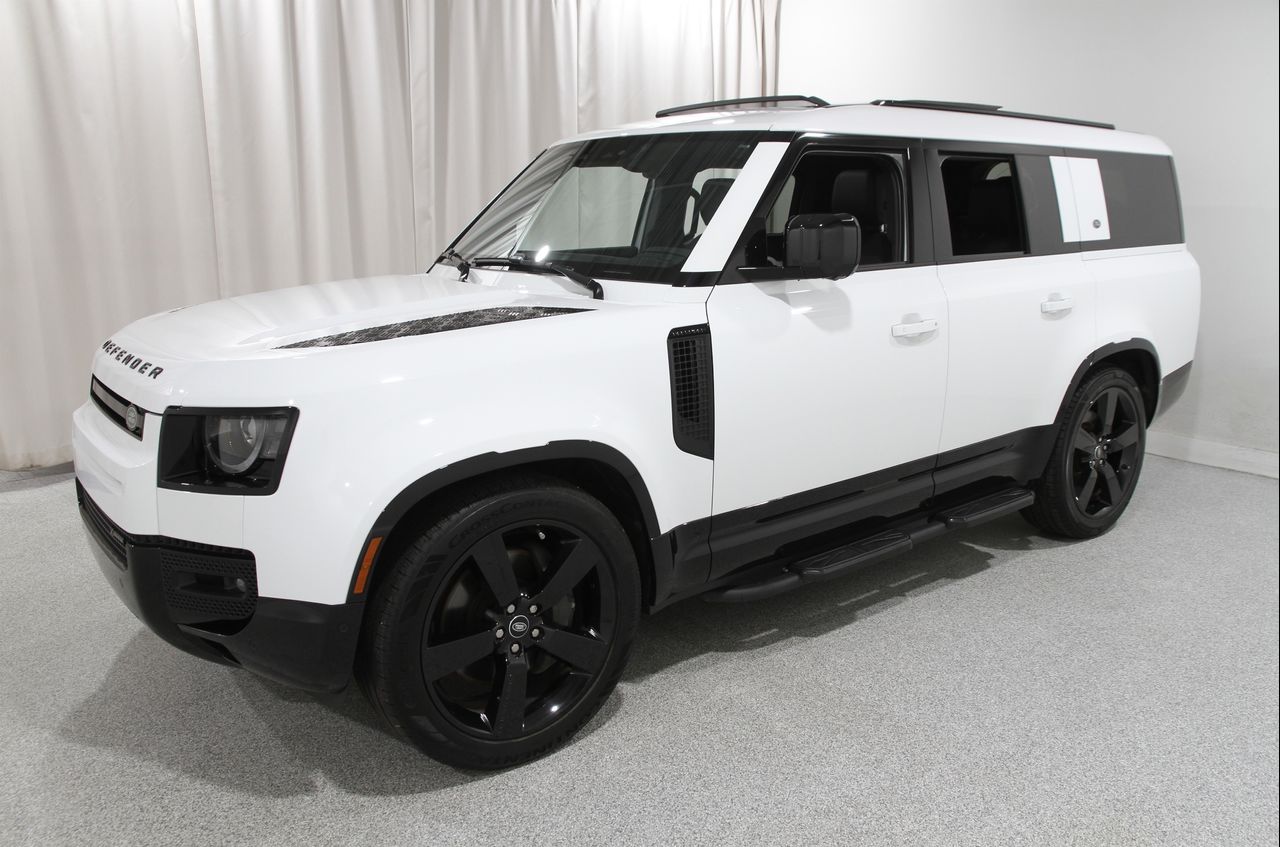 2023 Land Rover Defender 130 X-Dynamic SE photo 3