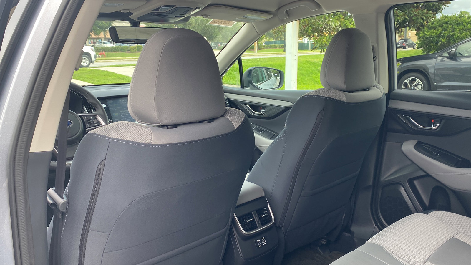 2025 Subaru Outback Premium photo 17