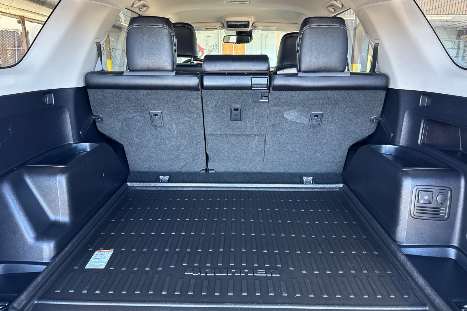 2023 Toyota 4Runner SR5 Premium photo 14