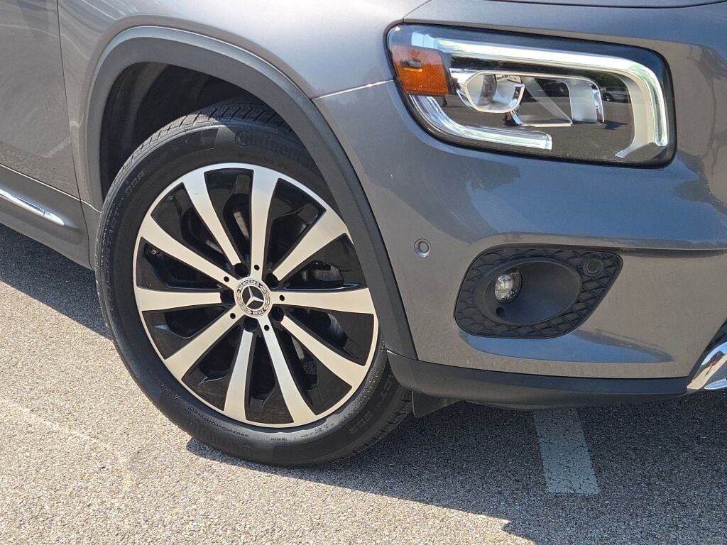 2022 Mercedes Benz GLB 250 4MATIC photo 2