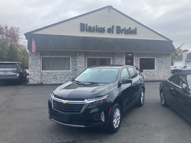 2024 Chevrolet Equinox LT's photo