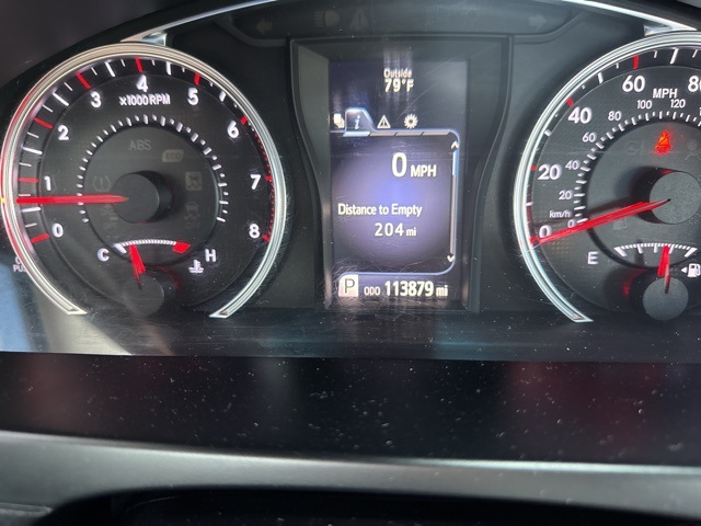2017 Toyota Camry XLE photo 17