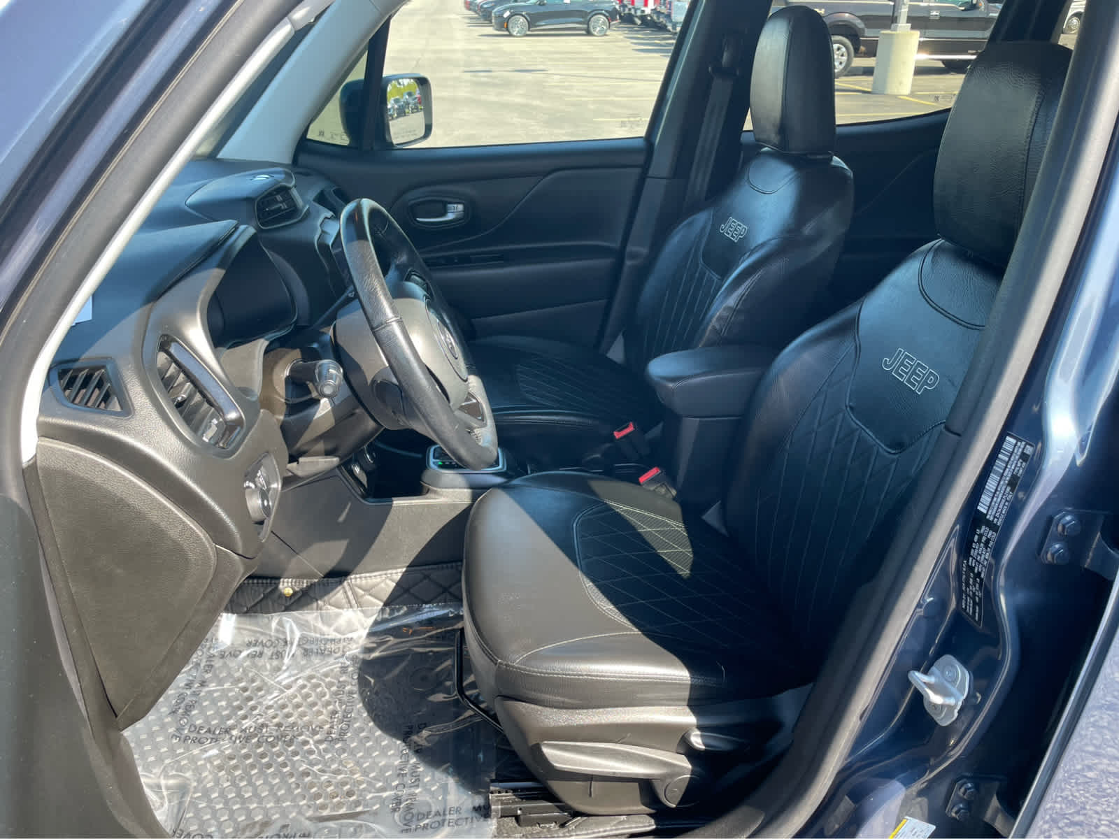 2020 Jeep Renegade Altitude photo 14