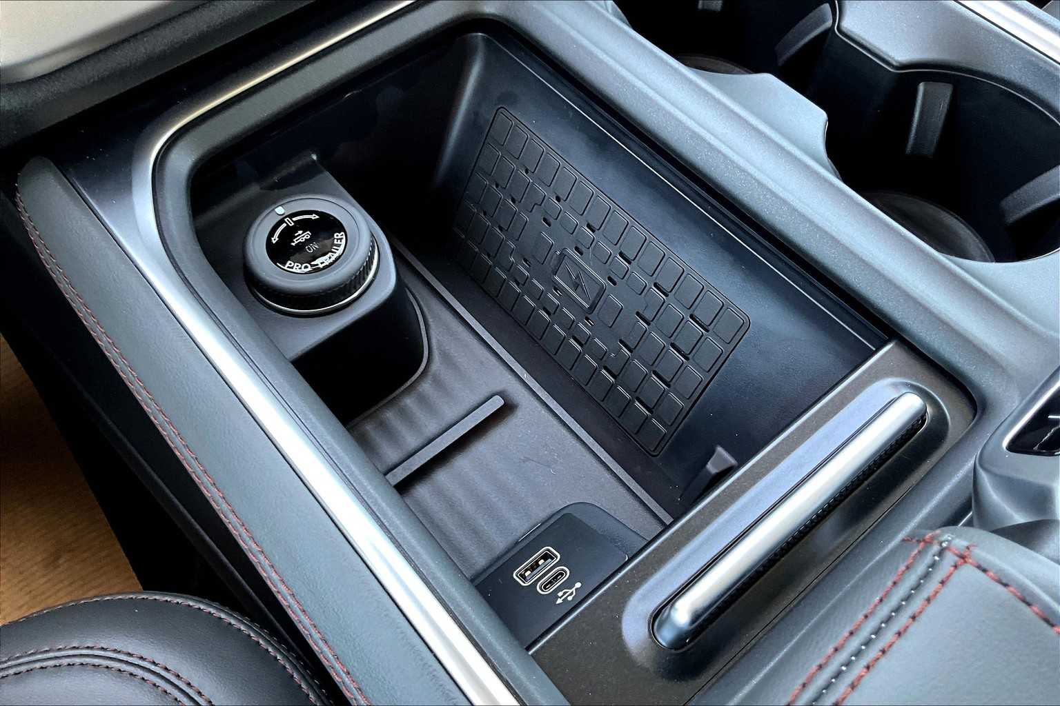2025 Ford Expedition photo 15