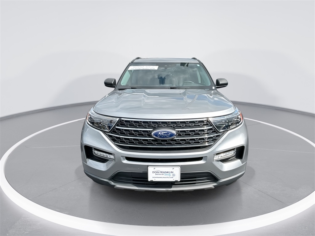 2023 Ford Explorer XLT photo 3