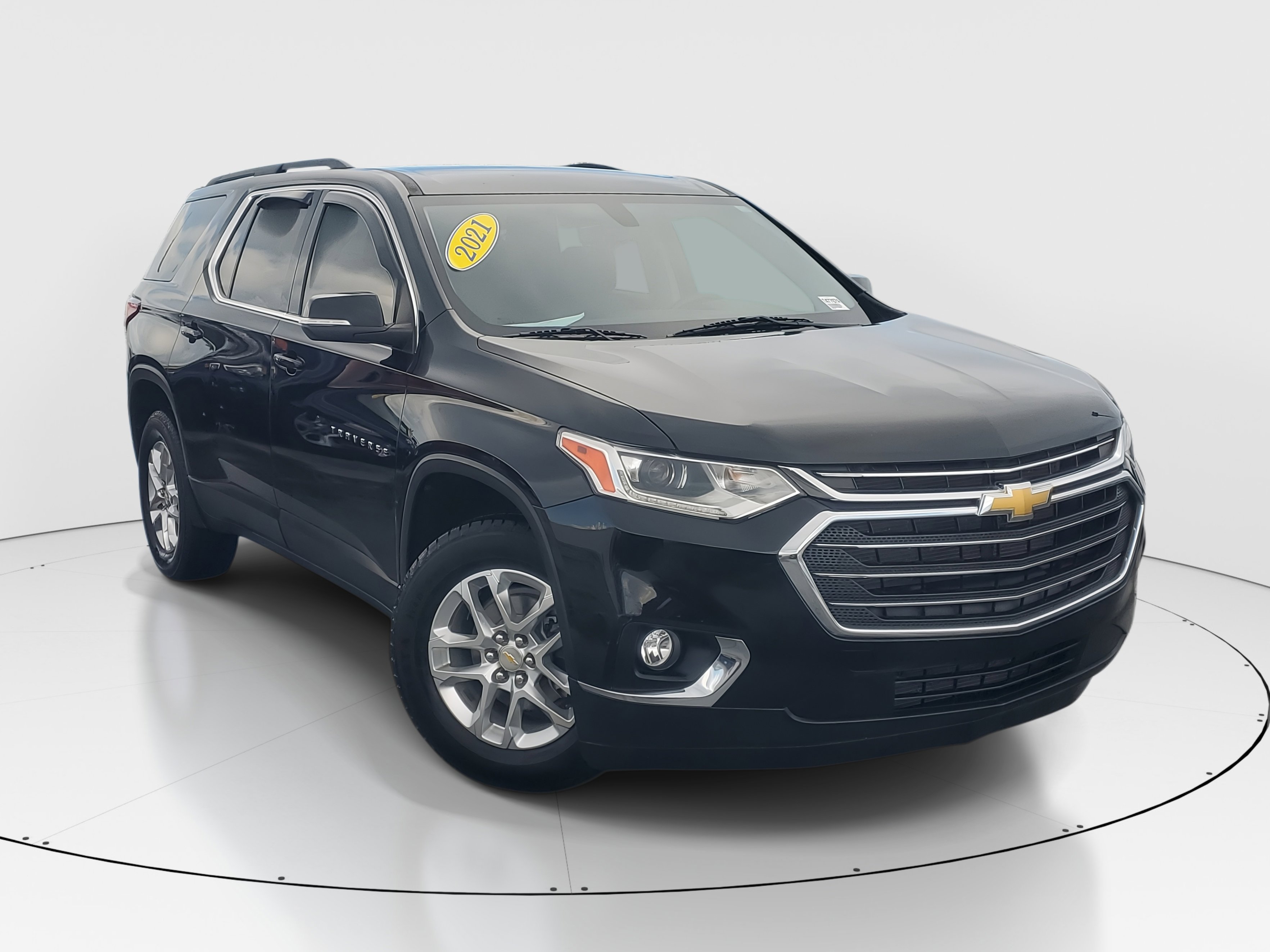 2021 Chevrolet Traverse Leather photo 2