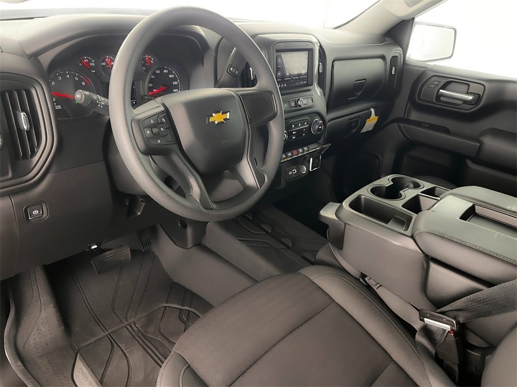 2022 Chevrolet Silverado 1500 Custom photo 15