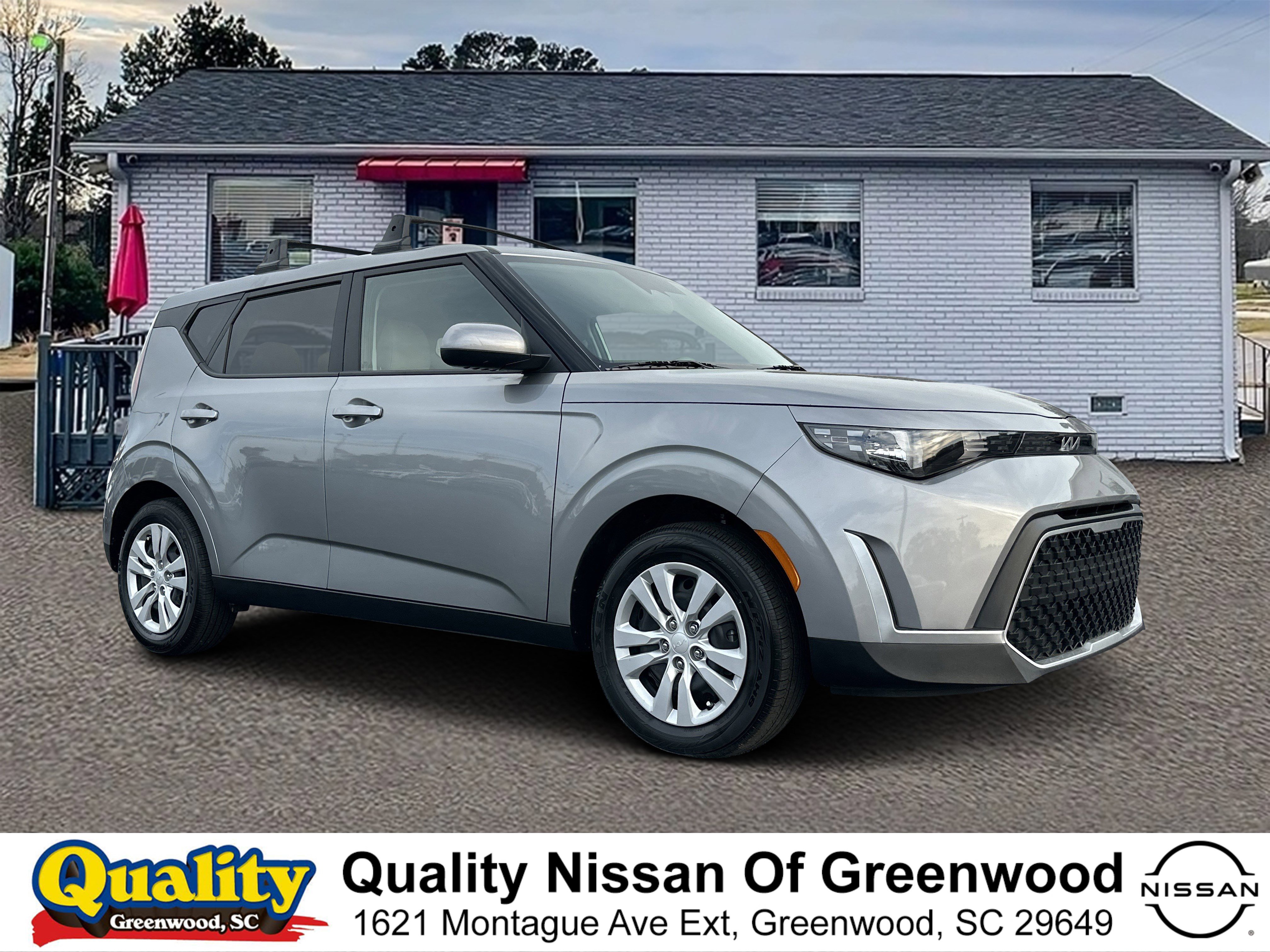 2025 Kia Soul LX's photo