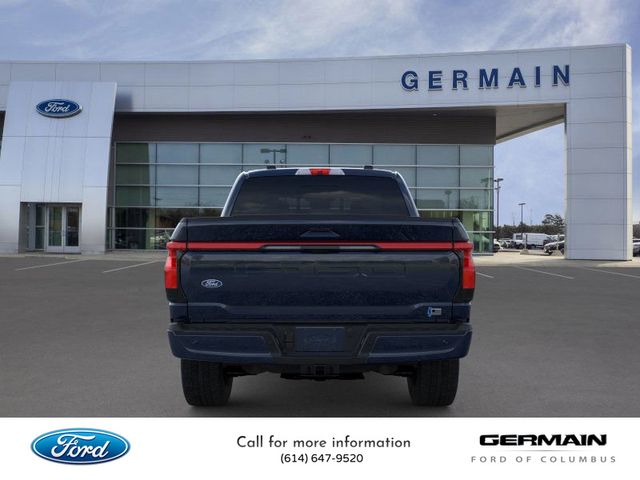 2025 Ford F-150 Lightning Lariat photo 5