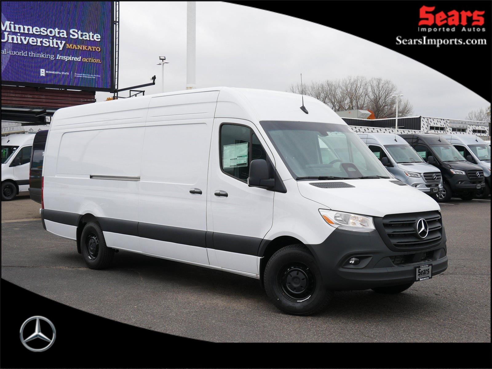 2025 Mercedes-Benz Sprinter Cargo Van Base's photo