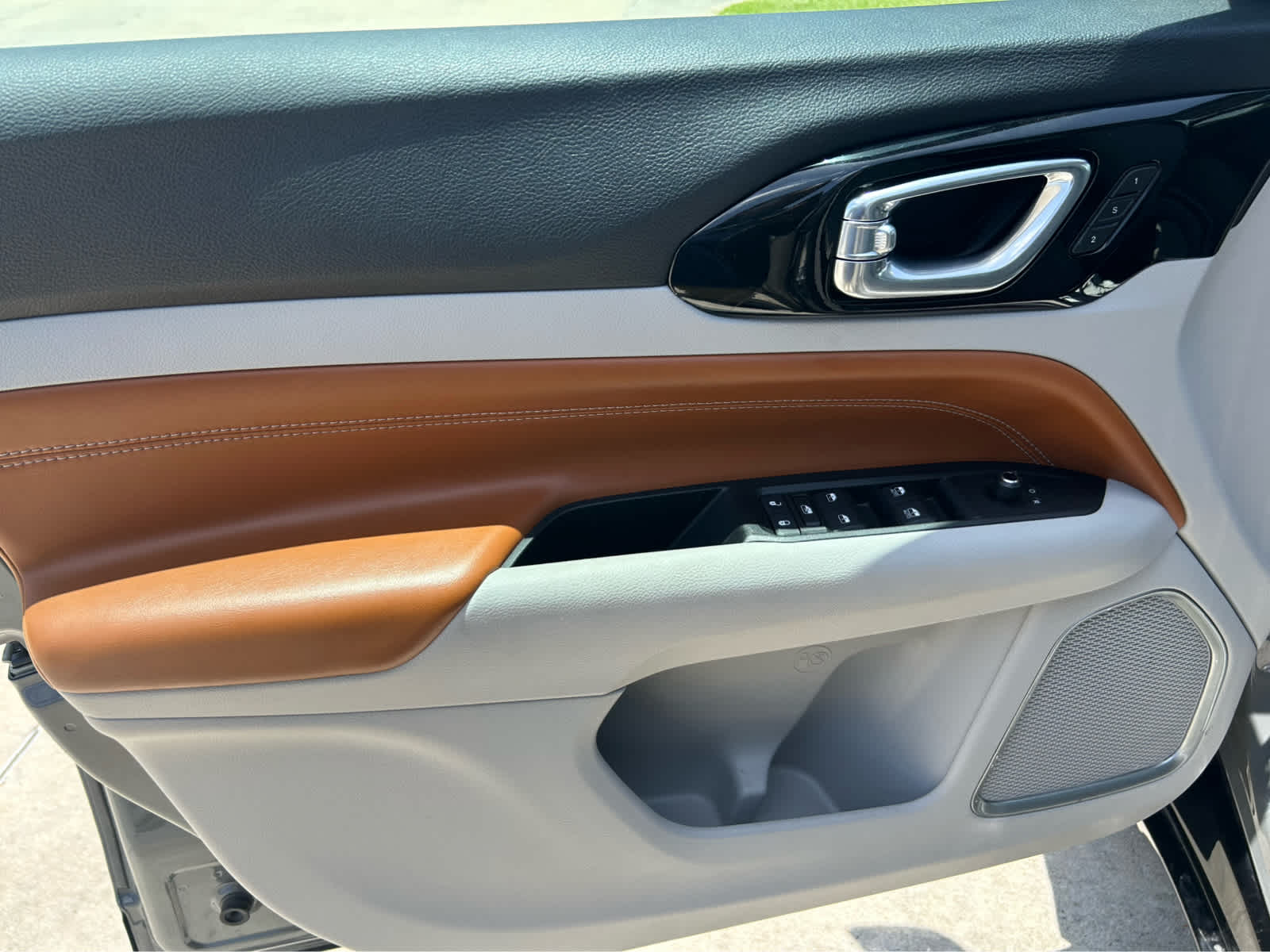 2022 Jeep Compass Limited photo 6