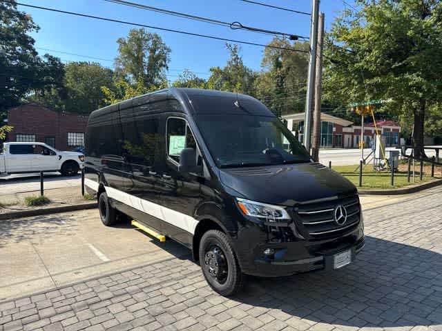 ポピーSAR.VANベートーベン New 2025 Mercedes-Benz Sprinter Cargo Van Van in Westwood
