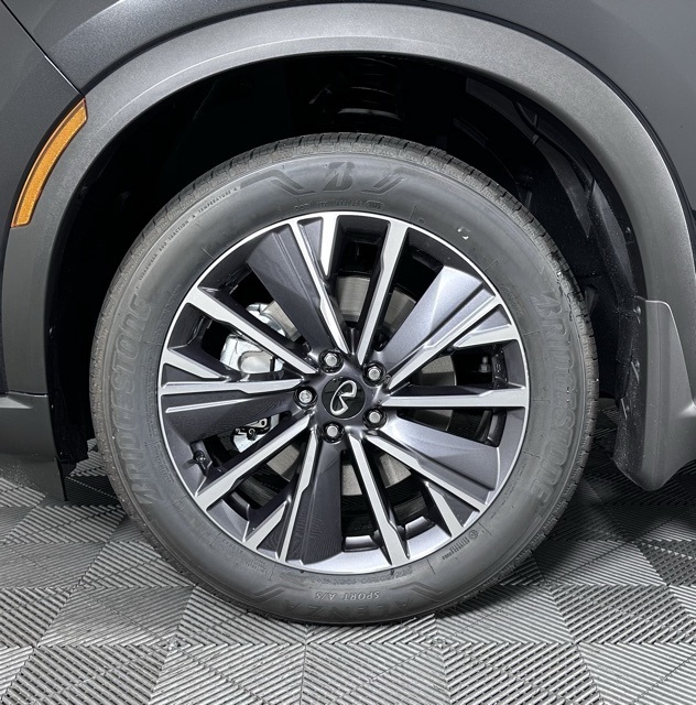 2026 Infiniti QX60 Luxe photo 9
