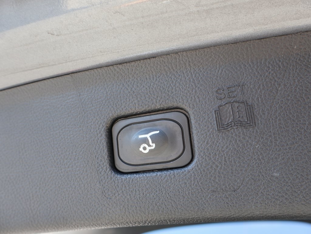 2024 Ford Edge Titanium photo 16