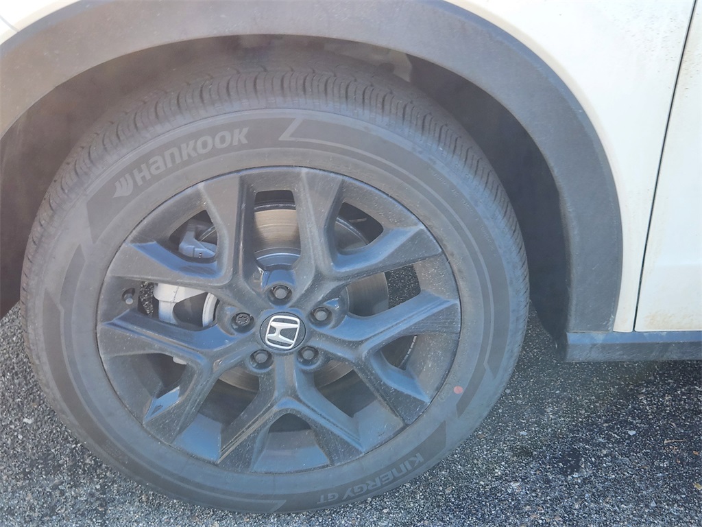 2025 Honda HR-V Sport photo 2