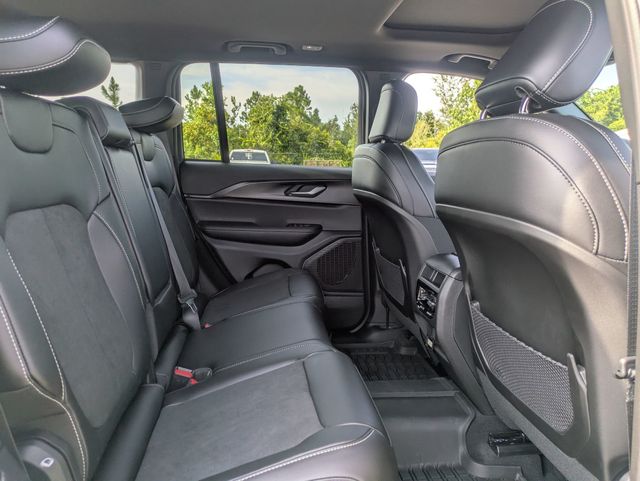 2025 Jeep Grand Cherokee Altitude X photo 24