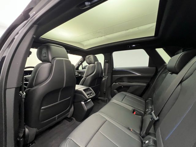 2024 Cadillac Lyriq Sport photo 27