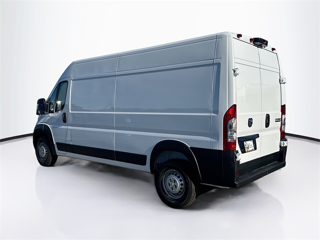 2026 Ram ProMaster 2500 Tradesman photo 2