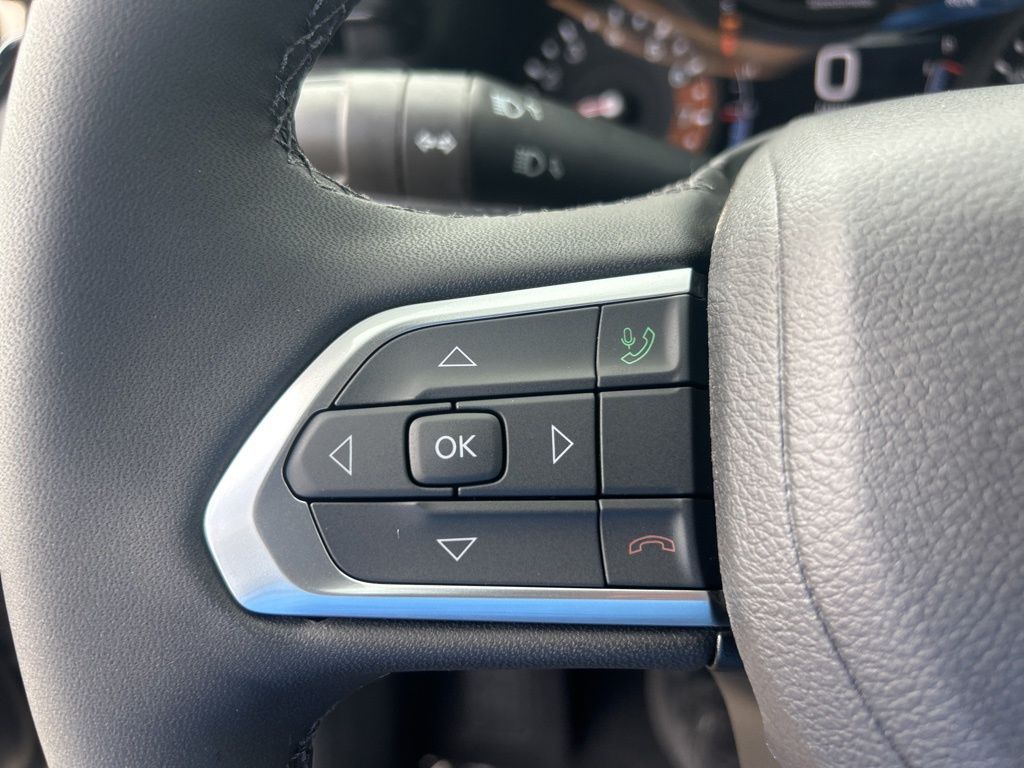 2025 Jeep Compass Latitude photo 39