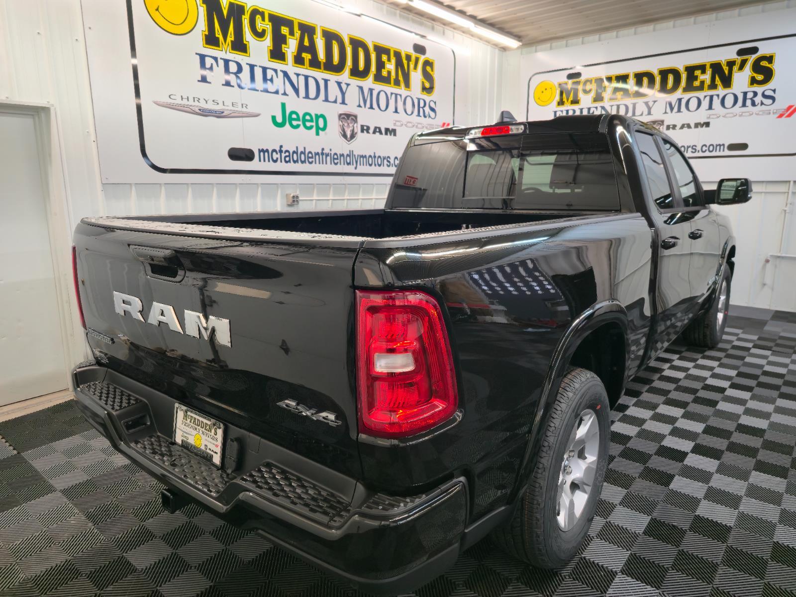2025 Ram 1500 Big Horn photo 2