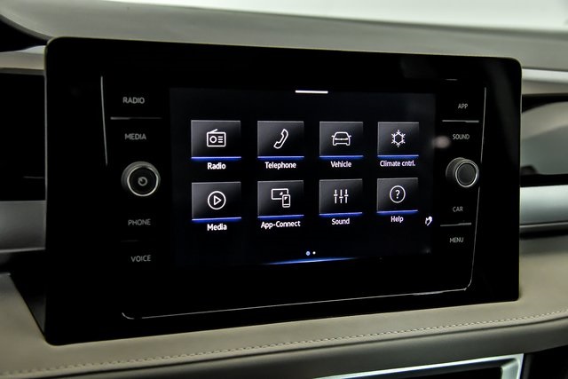 2025 Volkswagen Taos SE photo 15