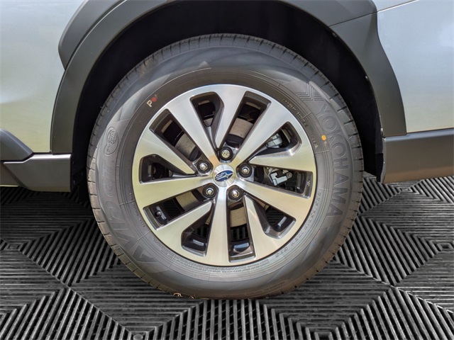 2025 Subaru Outback Base photo 9