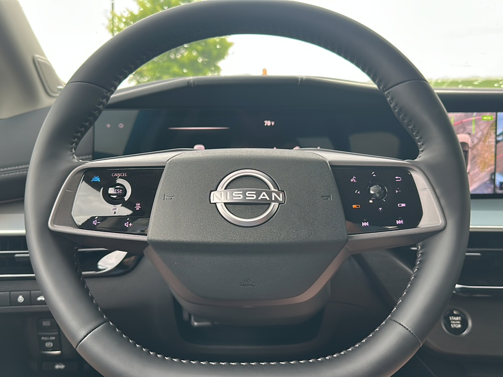 2025 Nissan Murano SL photo 8