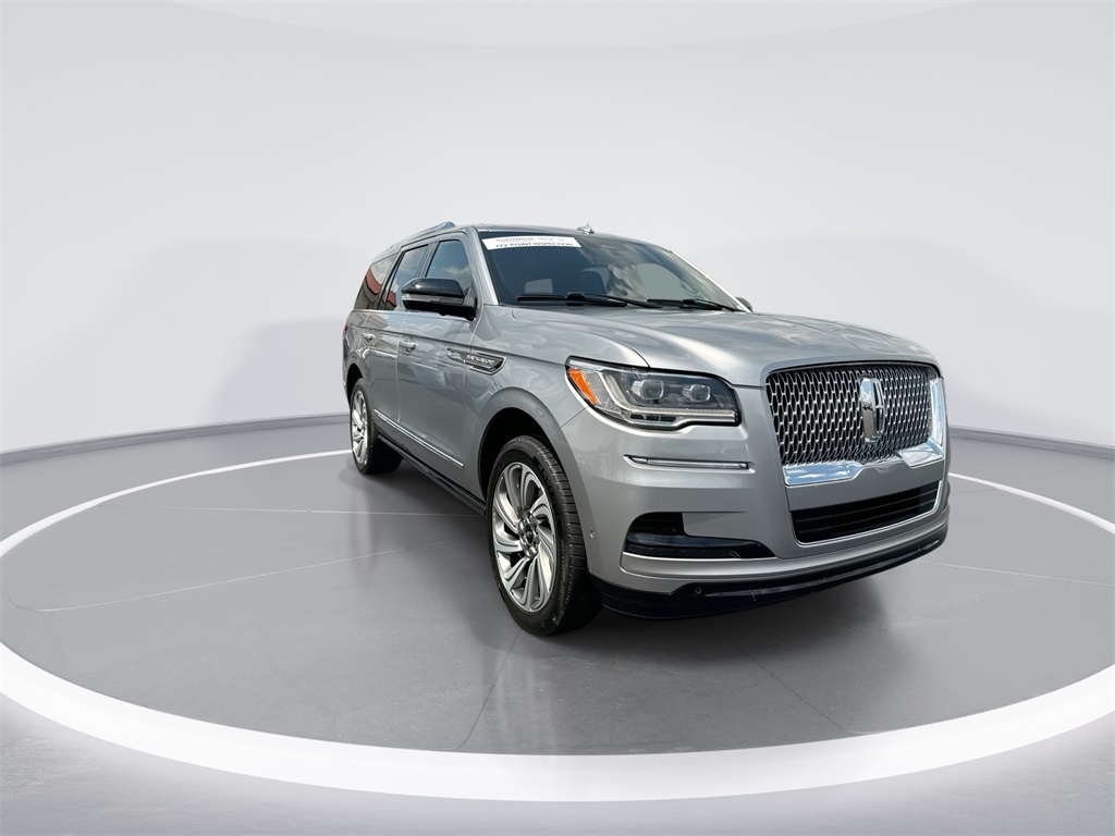 2023 Lincoln Navigator Reserve photo 2