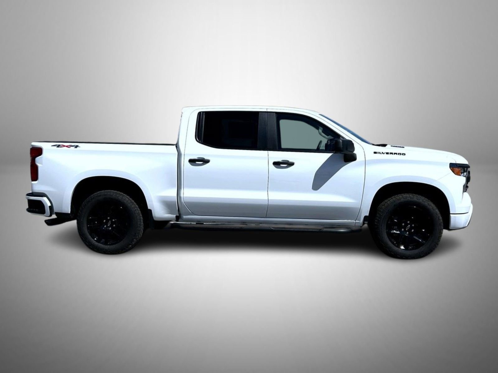2025 Chevrolet Silverado 1500 Custom photo 4