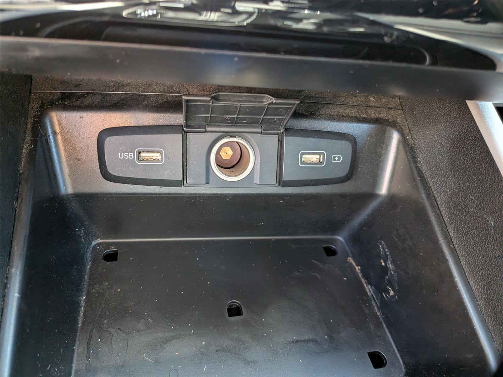 2022 Hyundai Tucson SE photo 23